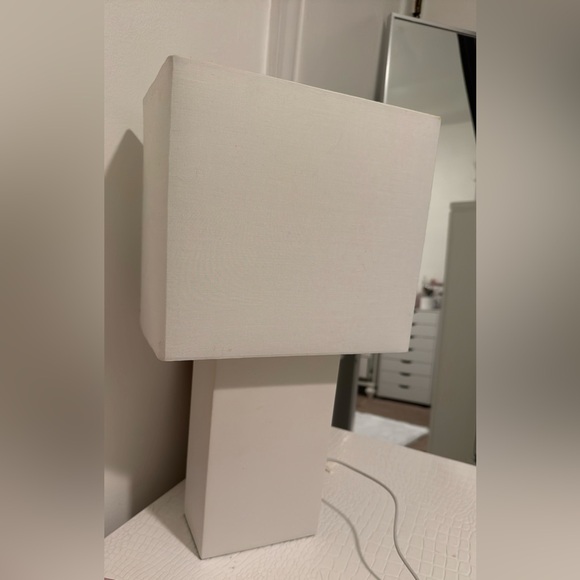 Lamp with USB - Picture 2 of 2